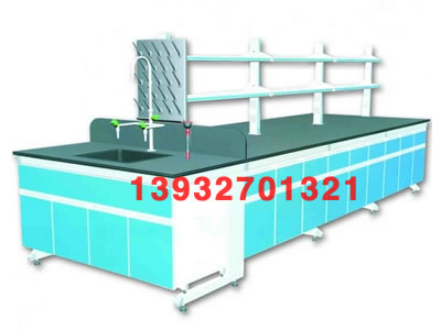 ��ľ�ṹʵ��̨